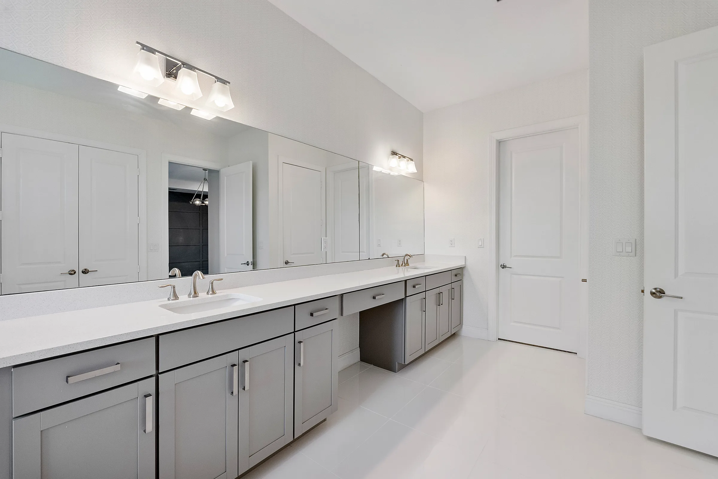 Empty home — 8685 Parkland Bay Dr